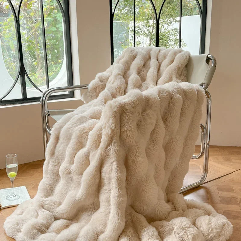 Plushcozy | faux fur winter blanket